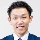 先輩の顔写真