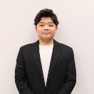 先輩の顔写真