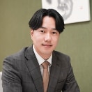 先輩の顔写真